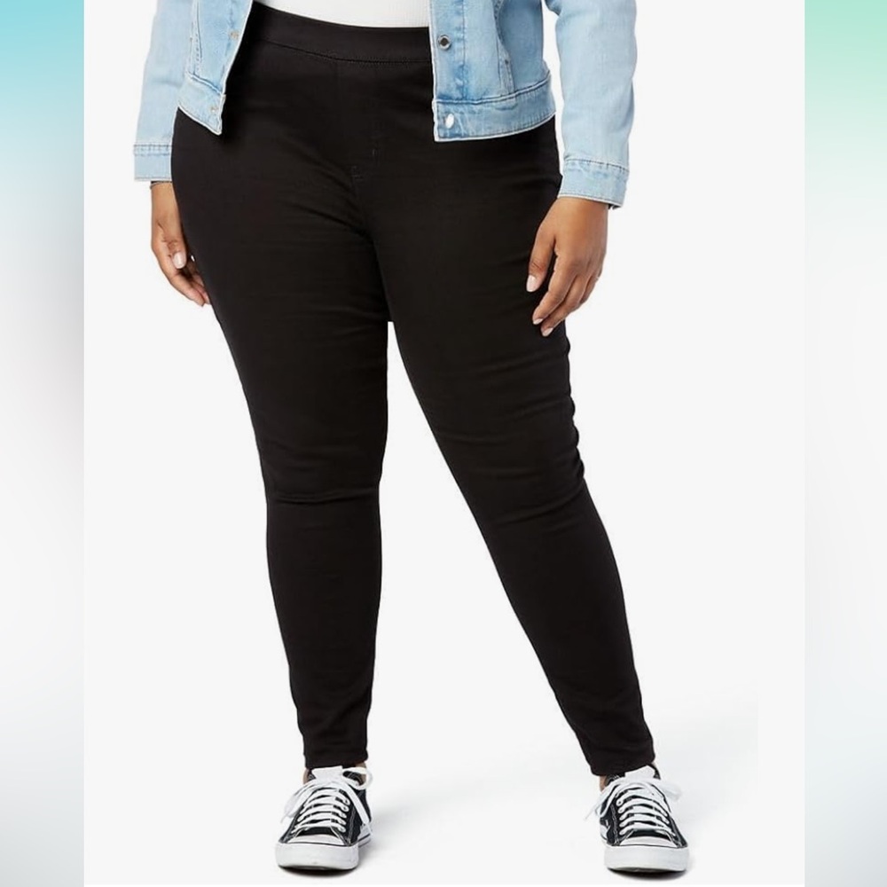 Levi’s Totally Shaping Pull On Skinny Jeans Black Size 14 Women’s